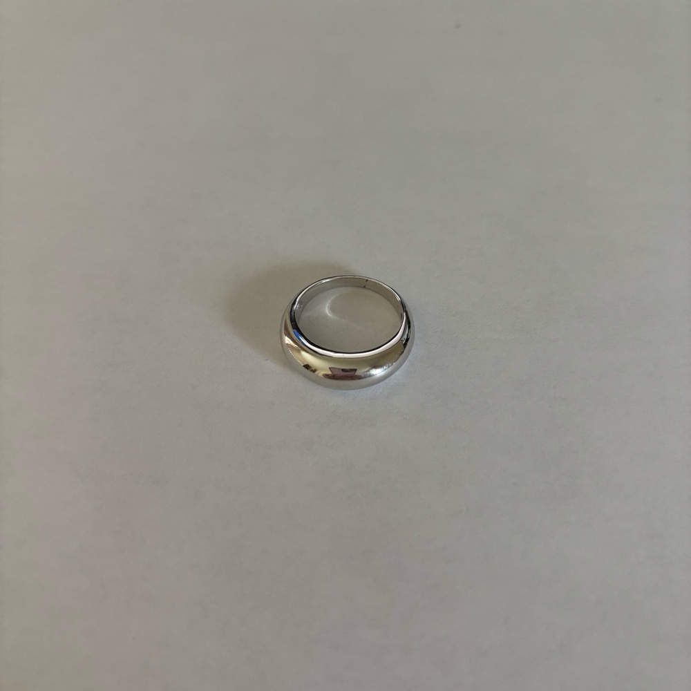 Miranda Frye Noel Ring Size 6 - Picture 2 of 2